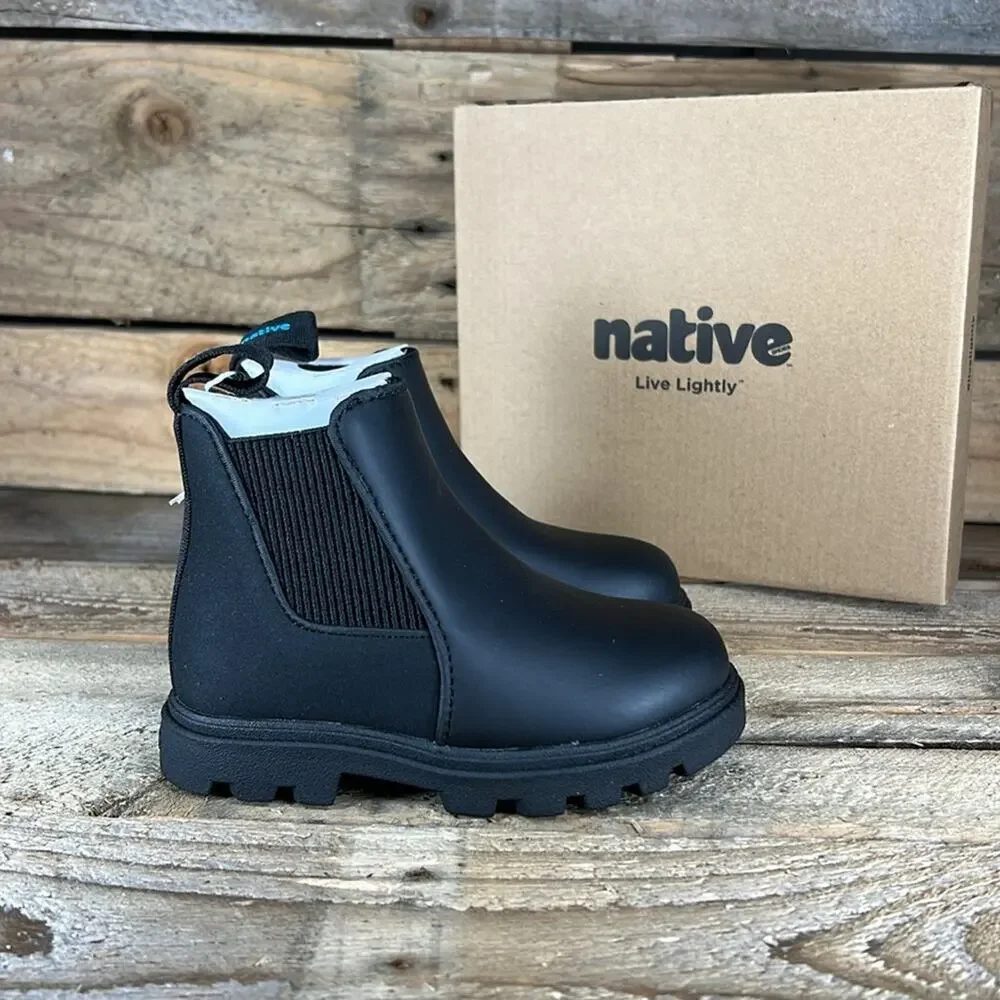 Native Kensington Treklite - Jiffy Black - C7 - New in box